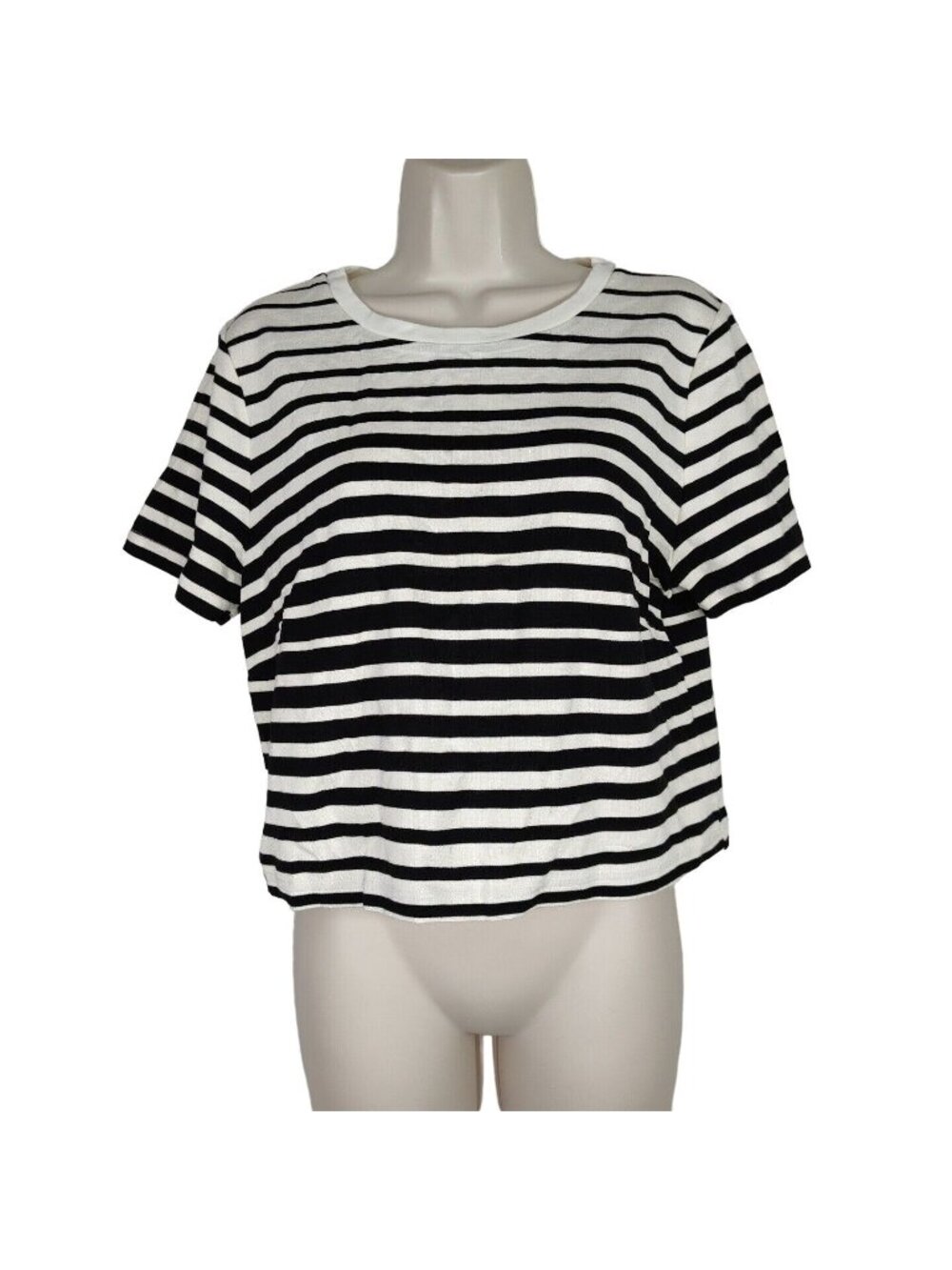 Forever 21 Crop Knit Top Crew Neck Size 1X Cream Black Stripe Short Sleeve NEW
